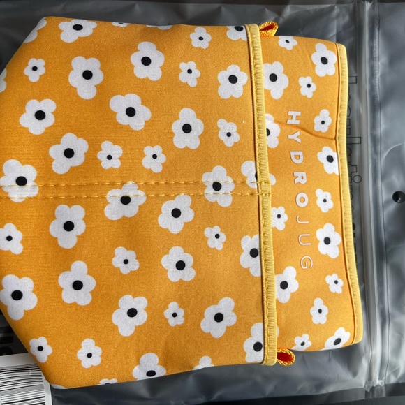 Brand new Hydrojug sleeves. Never used. Will sell as a set or message me. - Picture 8 of 12